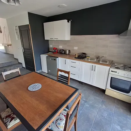 Au Milieu De La Campagne *